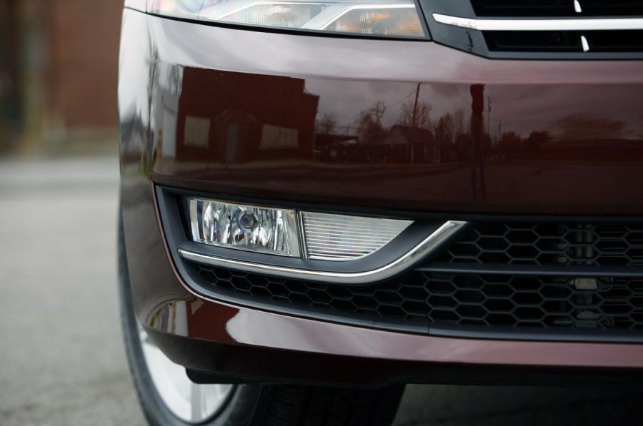  Volkswagen Passat 2011 года  (US) (фото 109 из 111)